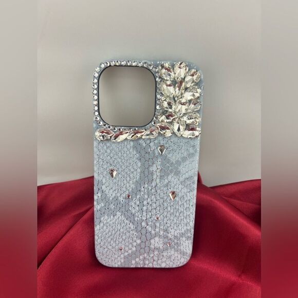 Elegant Rhinestone Snake Pattern Case for iPhone - Picture 5 of 7